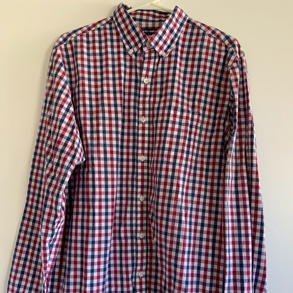 Old Navy Other - Old Navy Classic shirt Reg Fit - sz L